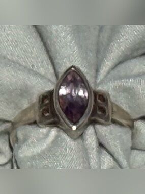 Sterling Silver Purple Marquise Stone Women's Ring